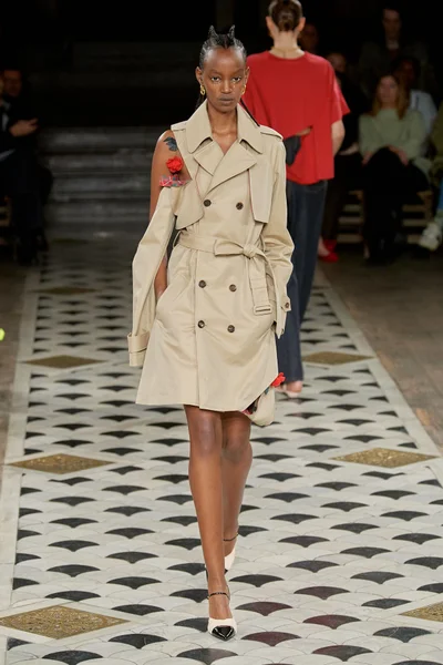 Look 26
